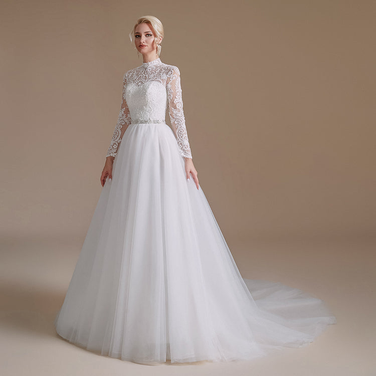 Vestido de Festa Luxo Clássico Romântico com Apliques em Cristais e Renda