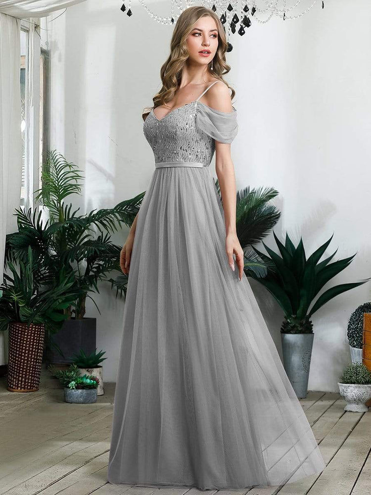Vestido de Festa Clássico Detalhes em Tule