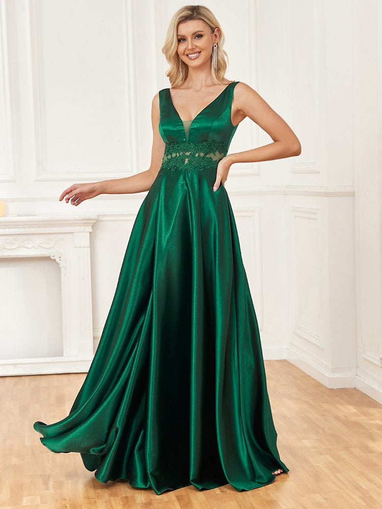 Vestido de Festa com Decote V em Renda Verde Império