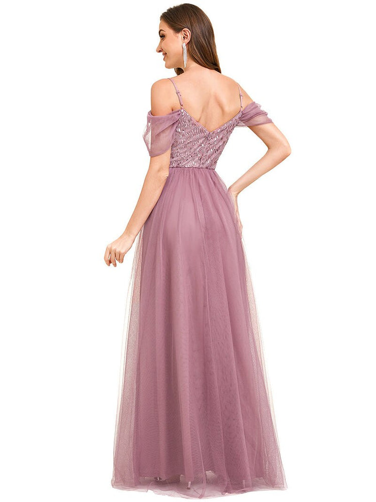 Vestido de Festa Clássico Detalhes em Tule