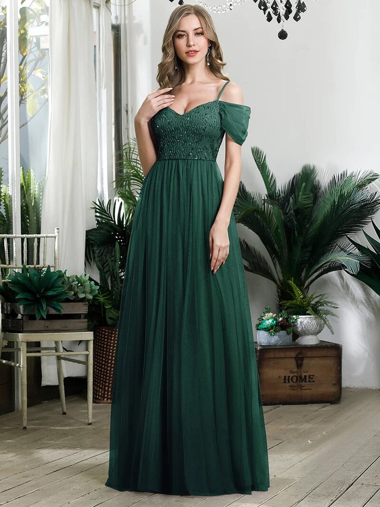 Vestido de Festa Clássico Detalhes em Tule