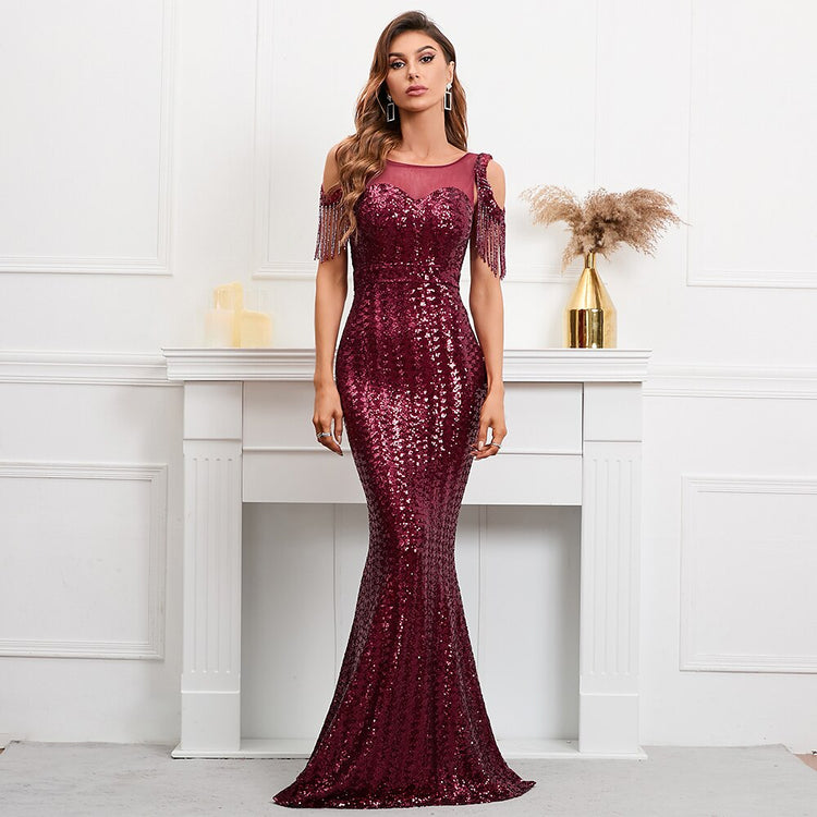Vestido de Festa Longo Sereia com Detalhes em Paetês e Miçangas