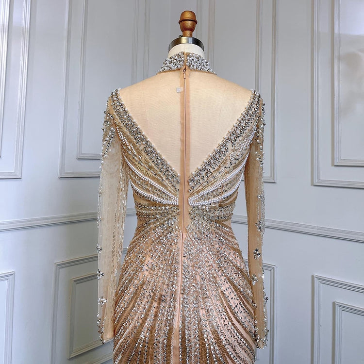 Vestido de Festa Sereia Magnus em Cetim Cravejado com Cristais - Modelo Especial