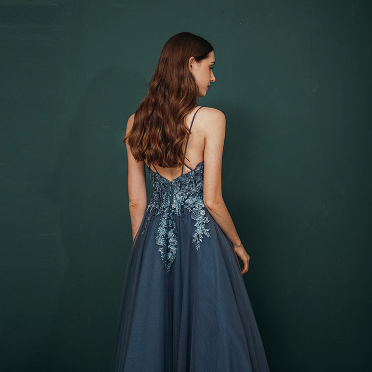 Vestido de Festa Longo Brilho Longo com Alça Azul Marinho