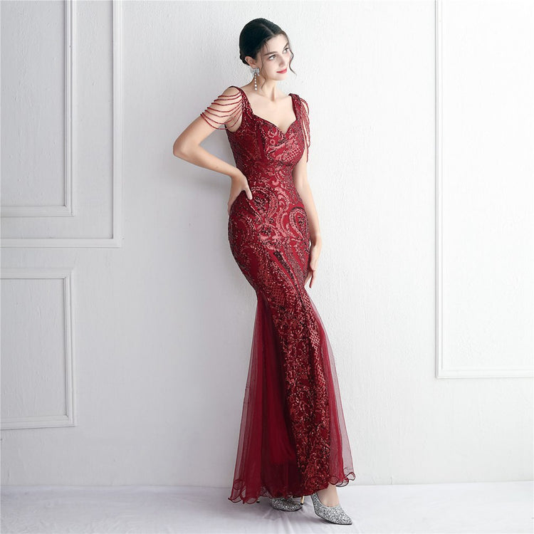 Vestido de Festa Sereia com Detalhes em Brilho Marsala