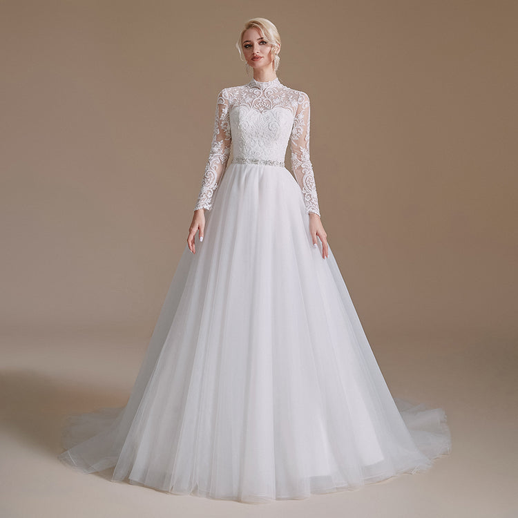 Vestido de Festa Luxo Clássico Romântico com Apliques em Cristais e Renda