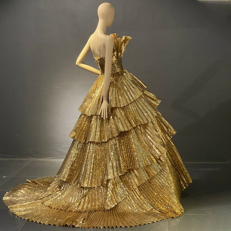 Vestido de Festa Luxuoso com Camadas Graciosas em Dourado Ouro - Modelo Especial