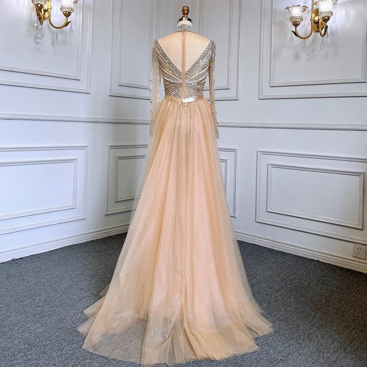 Vestido de Festa Sereia Magnus em Cetim Cravejado com Cristais - Modelo Especial