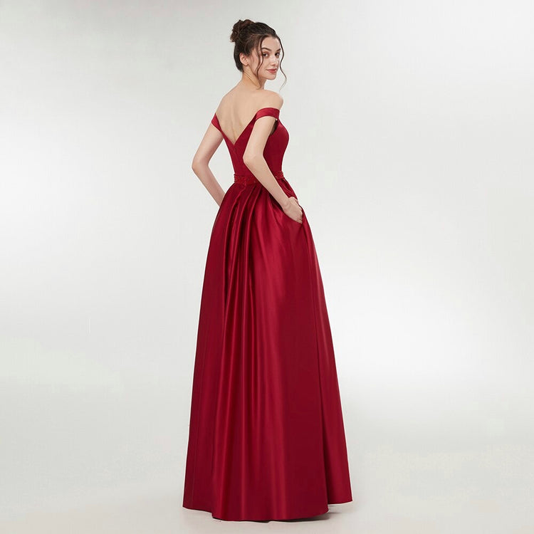 Vestido de Festa Longo Ombro a Ombro em Cetim com Cinto Decorado - Modelo Especial