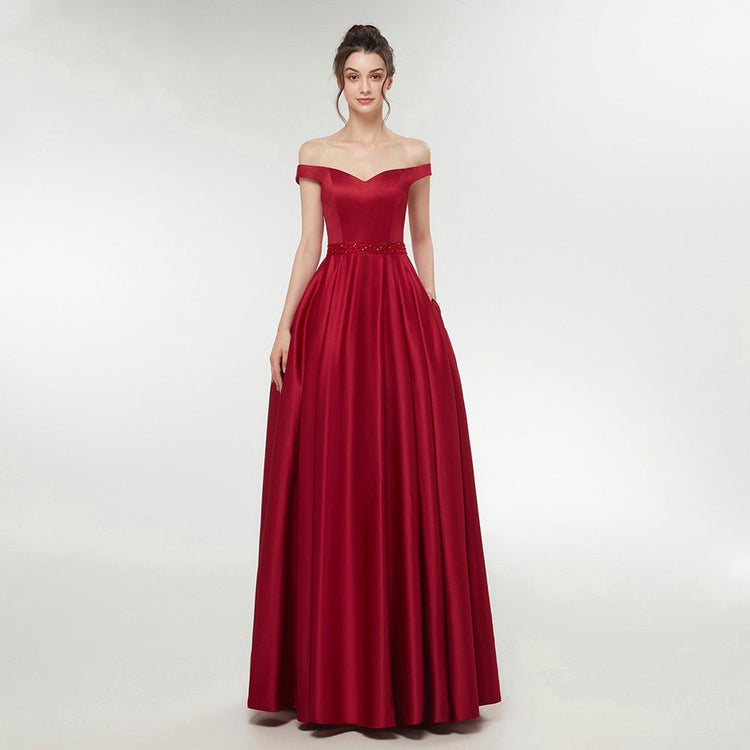 Vestido de Festa Longo Ombro a Ombro em Cetim com Cinto Decorado - Modelo Especial