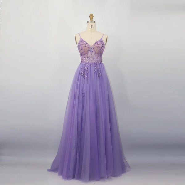 Vestido de Festa na Cor Lavanda com Brilhos na Parte Superior