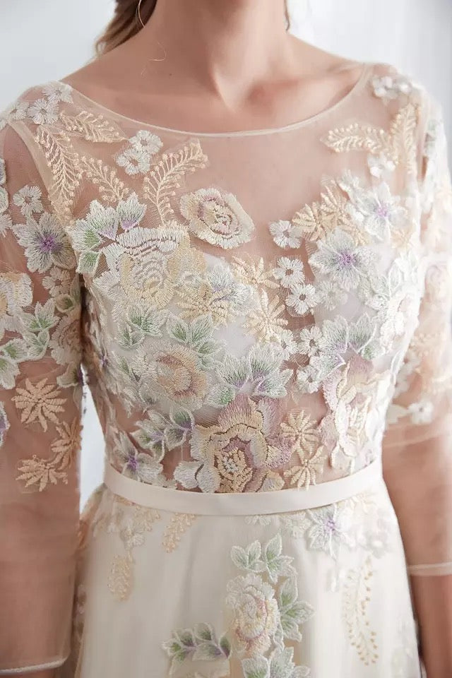 Vestido de Festa Luxo em Tule Champanhe com Estampa Floral