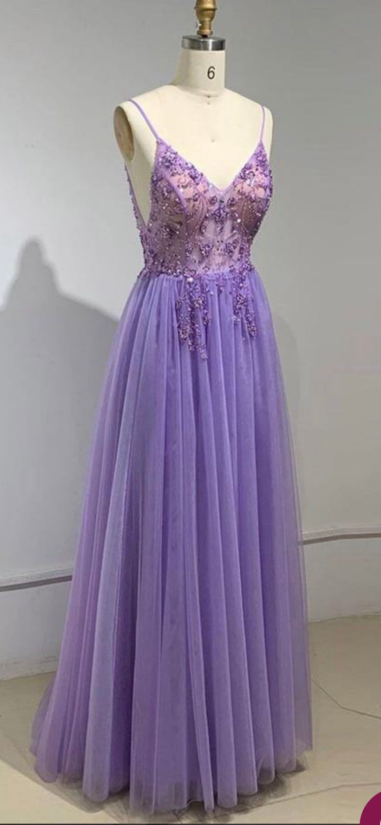 Vestido de Festa Luxo com Decoração em Cristais Florais (Pronta Entrega)