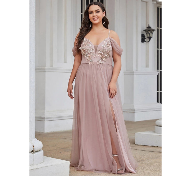 Vestido de Festa Glamour com Tule e Apliques Florais