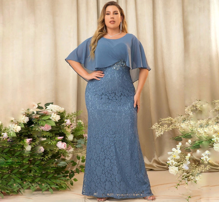 Vestido de Festa Longo com Manta e Apliques Florais