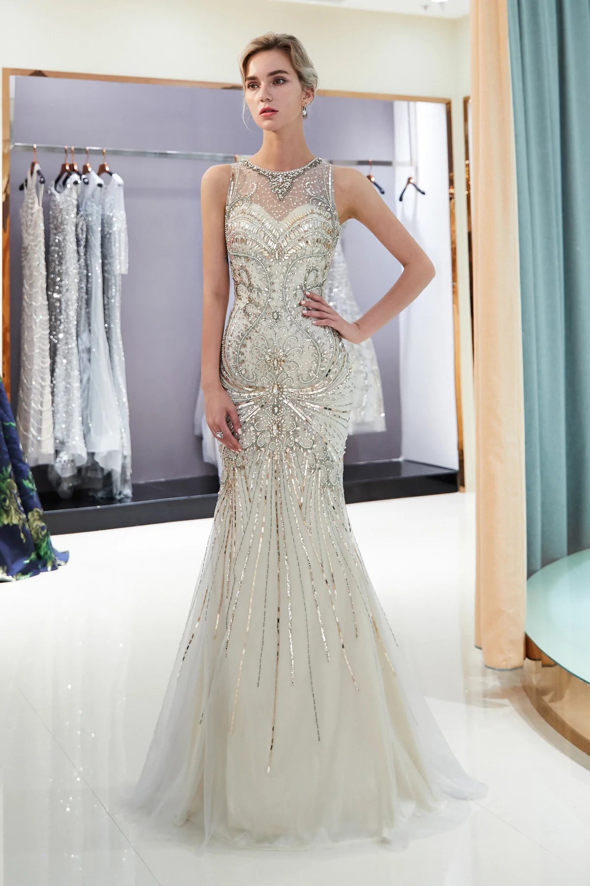 Vestido de Festa Luxo com Pedraria e Decora o em Strass Prateado Modelo Especial