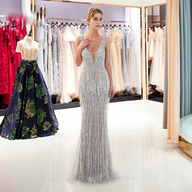 Vestido de Festa Sereia Luxo com Detalhes Florais em Cristais - Modelo Especial