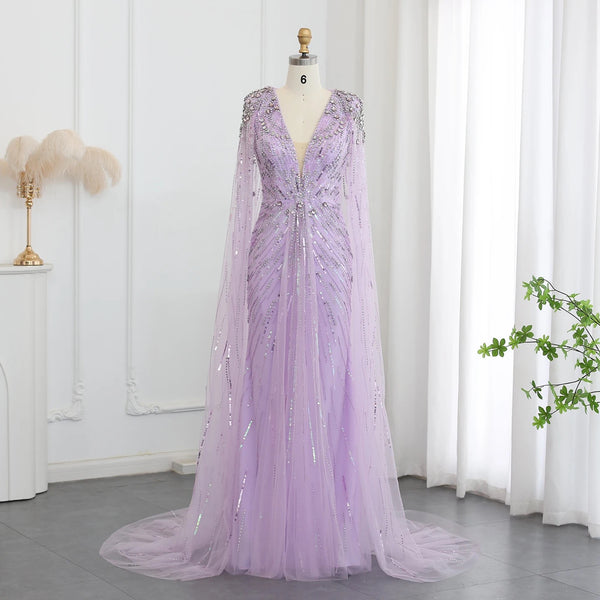Vestido de Festa Maxi Luxo Adornado em Cristais com Capa Detalhada