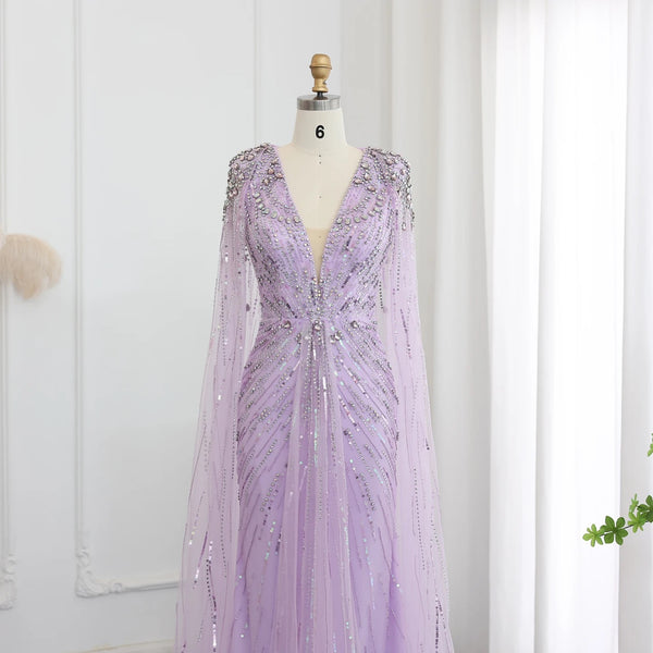 Vestido de Festa Maxi Luxo Adornado em Cristais com Capa Detalhada