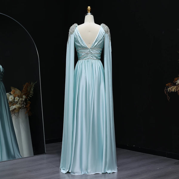Vestido de Festa Luxo em Cetim e Capa Decorada com Cristais