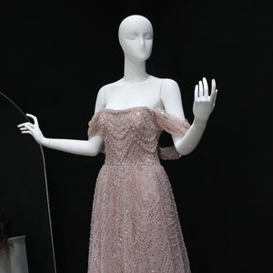 Vestido de Festa Luxo Clássico Decorado com Pérolas e Pedraria