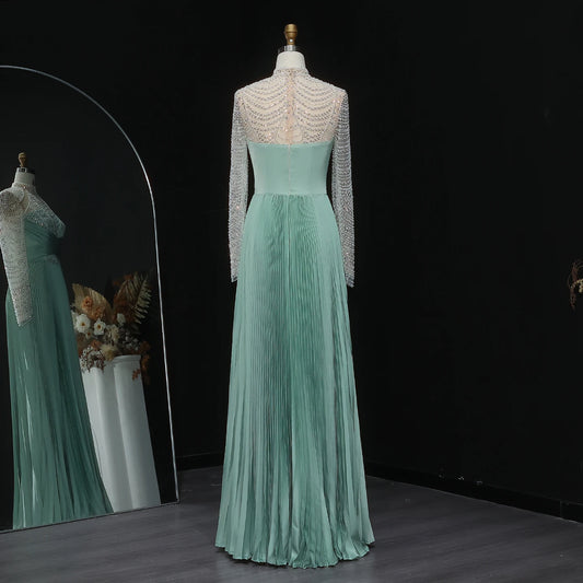 Vestido de Festa Luxo em Cetim Decorado com Cristais