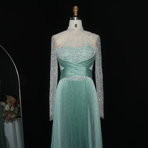 Vestido de Festa Luxo em Cetim Decorado com Cristais