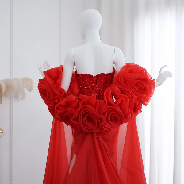 Vestido de Festa Luxo Etéreo com Acessório em Rosas