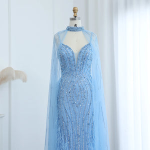 Vestido de Festa Sereia com Plumas e Decote em Renda