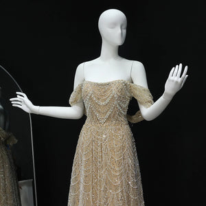 Vestido de Festa Luxo Clássico Decorado com Pérolas e Pedraria