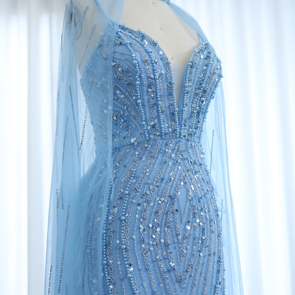 Vestido de Festa Sereia com Plumas e Decote em Renda