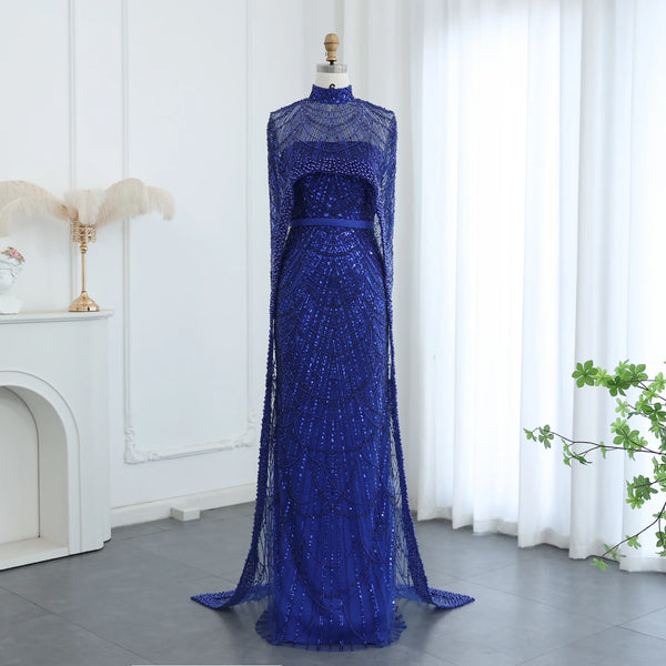Vestido de Festa Luxuoso com Pérolas e Capa