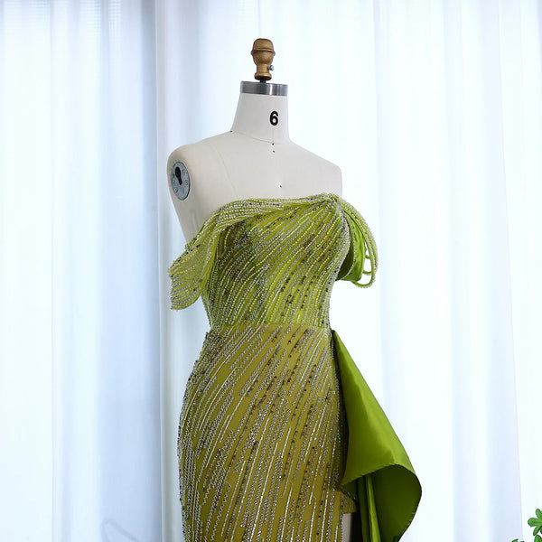 Vestido de Festa Longo Elegante em Riscas