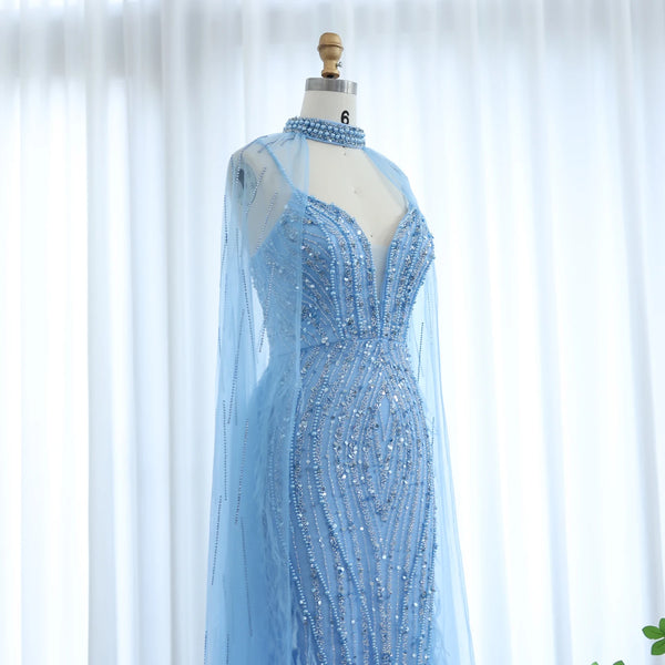Vestido de Festa Sereia com Plumas e Decote em Renda