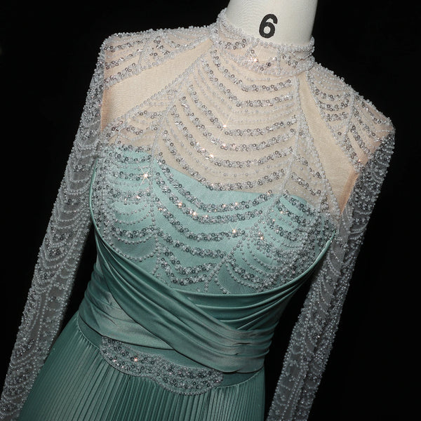 Vestido de Festa Luxo em Cetim Decorado com Cristais