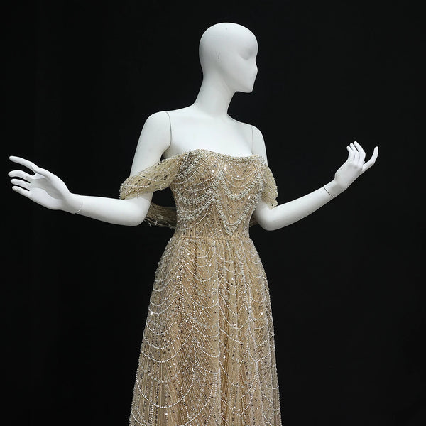 Vestido de Festa Luxo Clássico Decorado com Pérolas e Pedraria