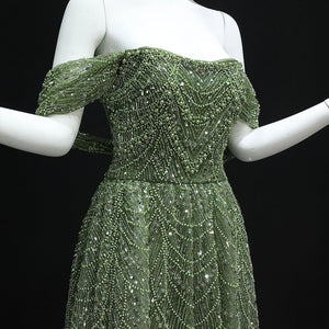 Vestido de Festa Luxo Clássico Decorado com Pérolas e Pedraria