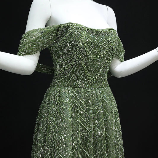Vestido de Festa Luxo Clássico Decorado com Pérolas e Pedraria