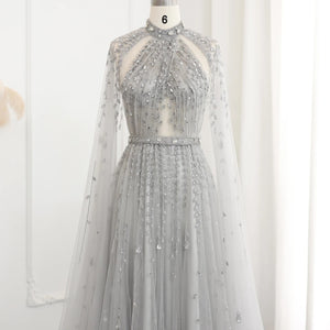 Vestido de Festa Maxi Luxo em Tecido Fluído Cravejado em Cristais - Modelo Especial