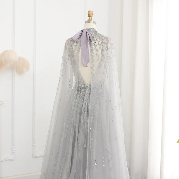 Vestido de Festa Maxi Luxo em Tecido Fluído Cravejado em Cristais - Modelo Especial