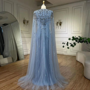 Vestido de Festa Maxi Luxo Adornado em Cristais com Capa Detalhada