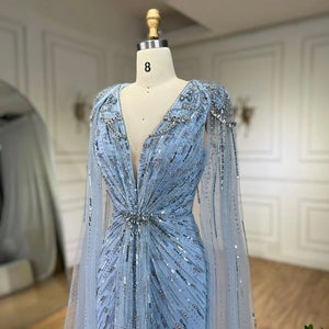 Vestido de Festa Maxi Luxo Adornado em Cristais com Capa Detalhada