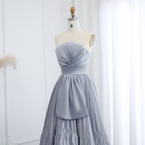 Vestido de Festa Longo Encantador em Tule com Cristais
