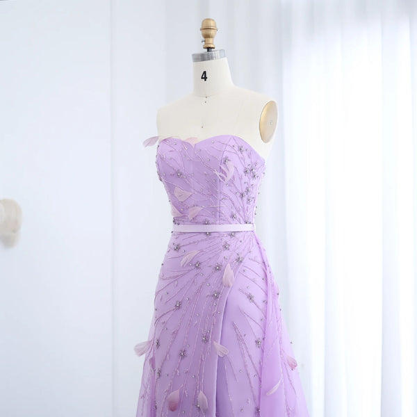 Vestido de Festa Lilás Encanto em Renda Slit