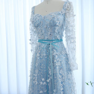Vestido de Festa Longo Romântico Todo Decorado em Flores e Pedraria