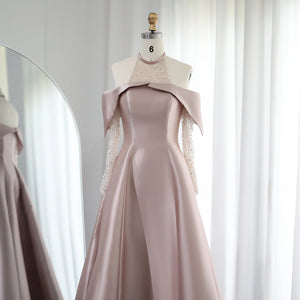 Vestido de Festa Longo em Cetim Champanhe e Cristais