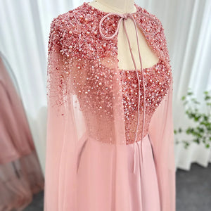 Vestido de Festa Luxo com Capa e Detalhes em Cristais
