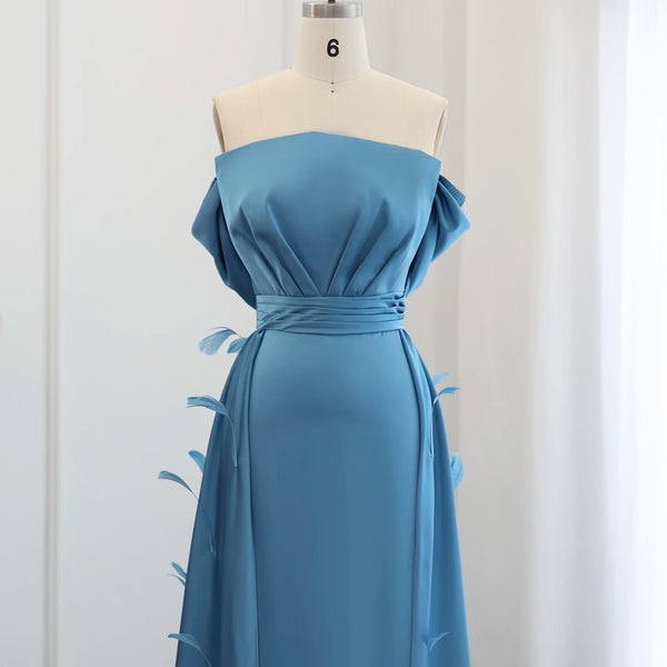 Vestido de Festa Azul Luxus com Cauda