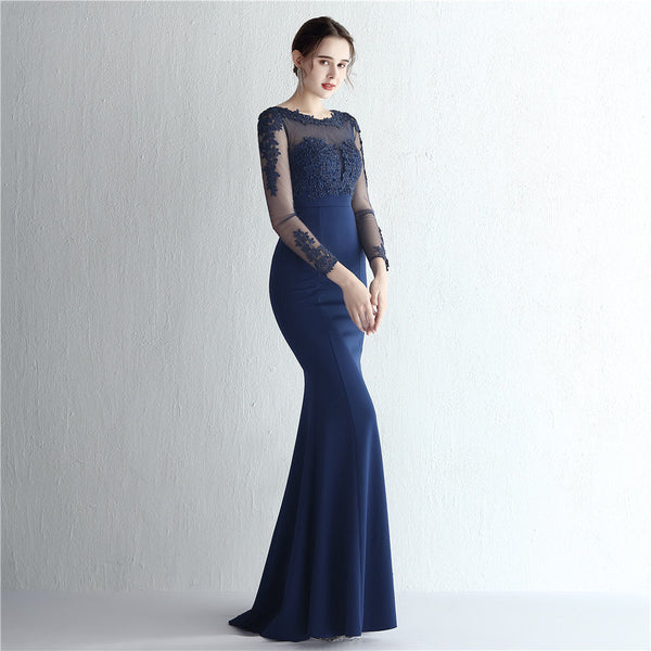 Vestido de Festa Longo com Detalhes em Renda e Apliques Florais Azul Marinho (Pronta Entrega)