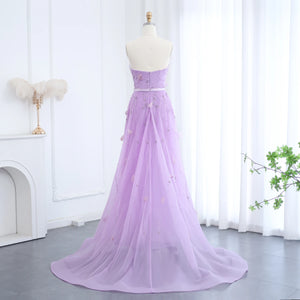 Vestido de Festa Lilás Encanto em Renda Slit